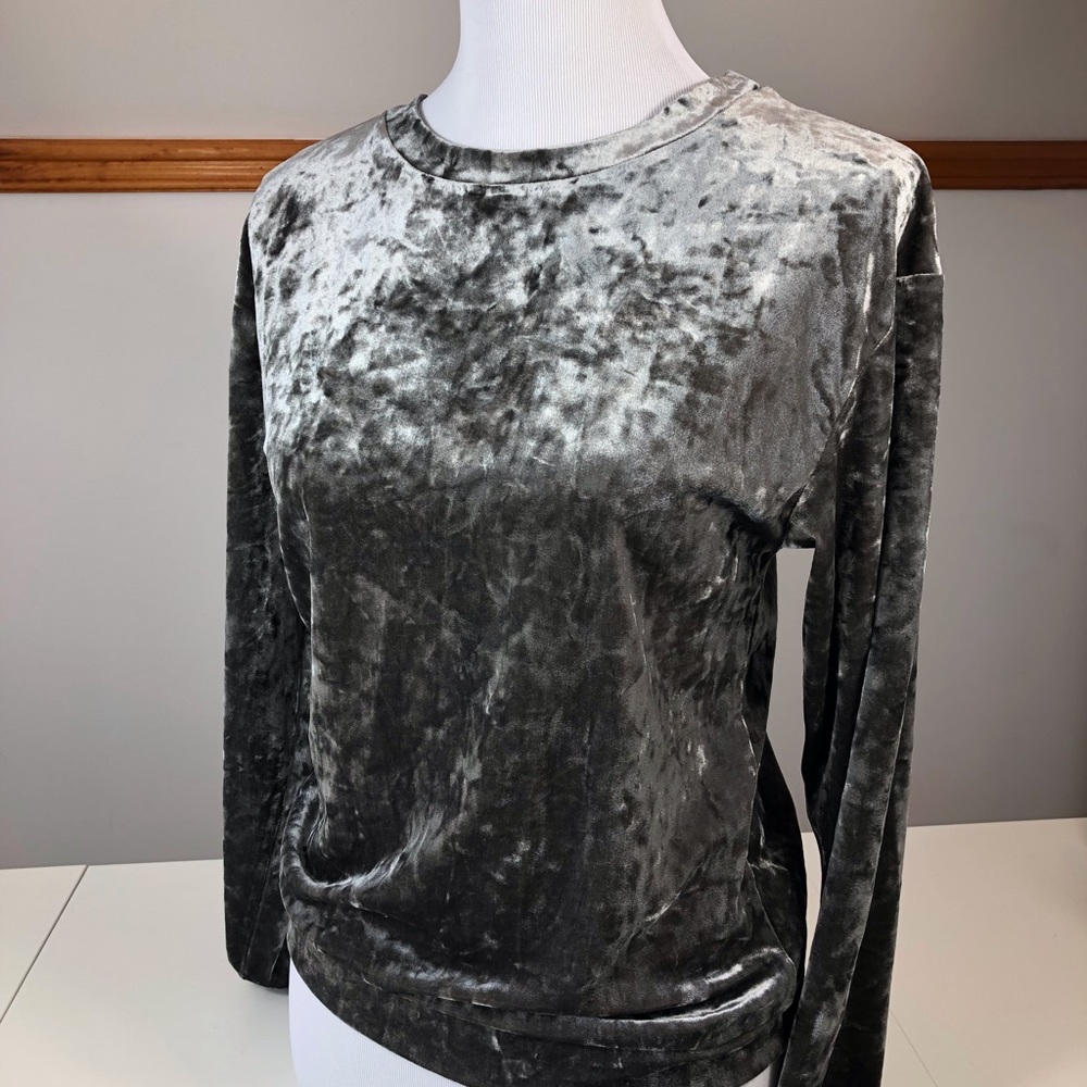 H&M grey Velvet sweater, XS